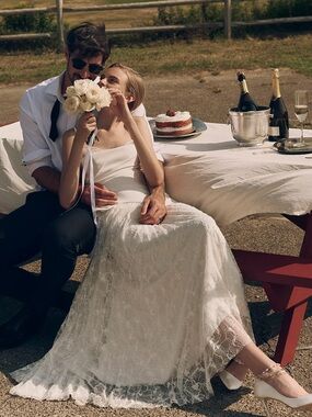 AMUR White Lace Strapless Wedding Dress with Subtle Train